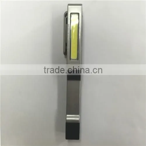 Powerful LED Pen Light With Rotatable Clip
