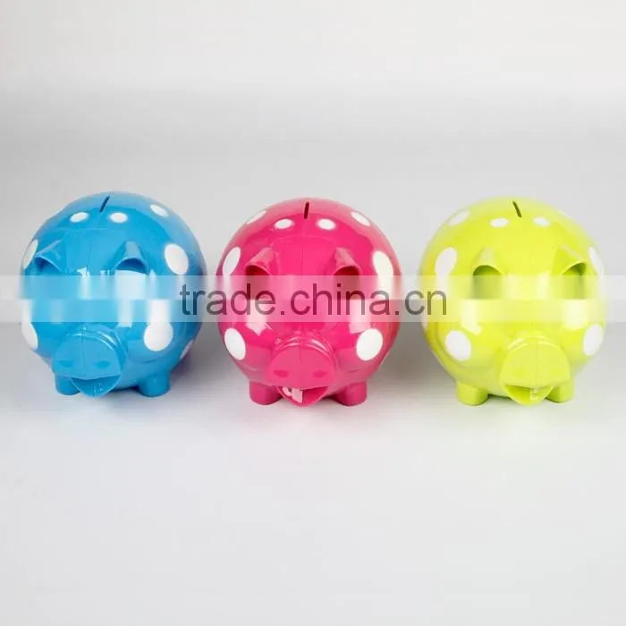 Pretty Plastic Piggy Coin Bank