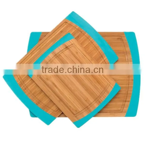 Eco-friendly bamboo vegetable chopping board with holes