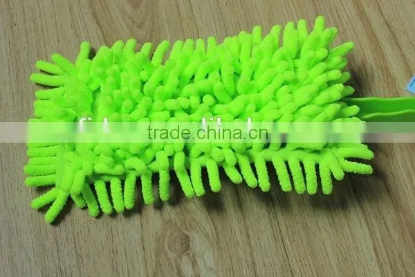 All purpose plastic handle chenille micro fiber brush
