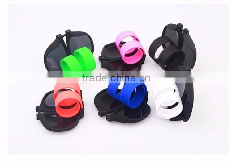 POLARIZE SUNGLASS AND WRISTBAND IN ONE sunglass folded wristband sunglasses