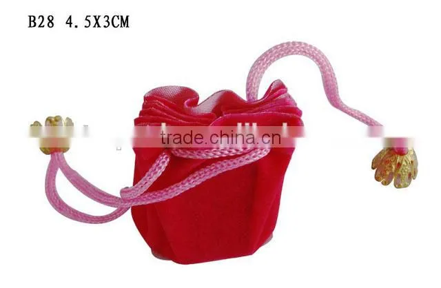 China Factory Custom Lovely Velvet Jewelry Pouch Bag Manufactures B28