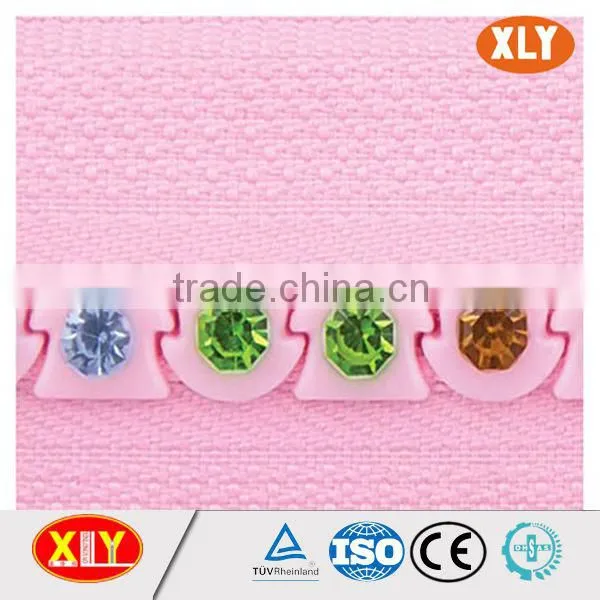 China XLY zipper #10 polyester tape low price diamond zipper