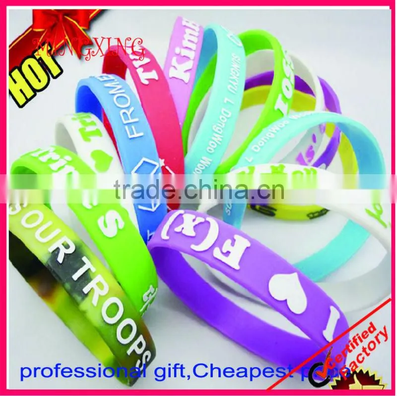 2014 hot sale 3D silicone wristbands in China