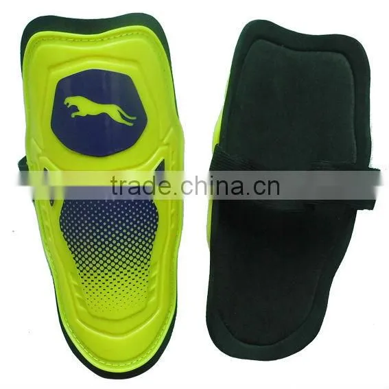Professional Soft Plastic Football Shin Guard