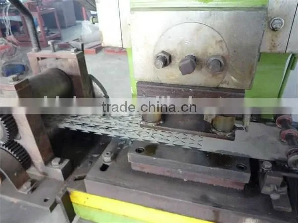 Good price protection wire making machine made in china