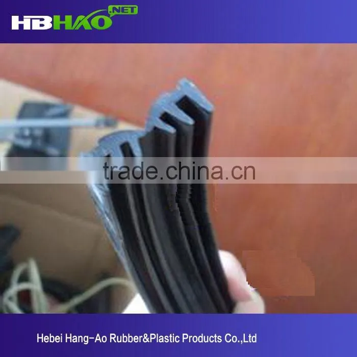 Sealing rubber strip for curtain wall for sealing on the ancillary frame parts of wall