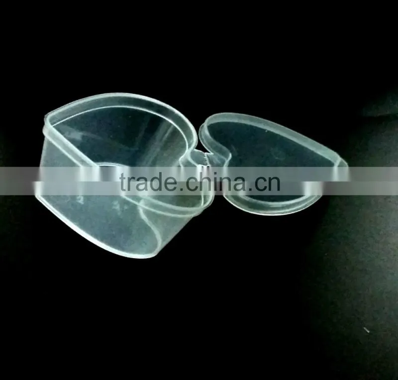 Plastic heart-shaped sauce container 1.5oz