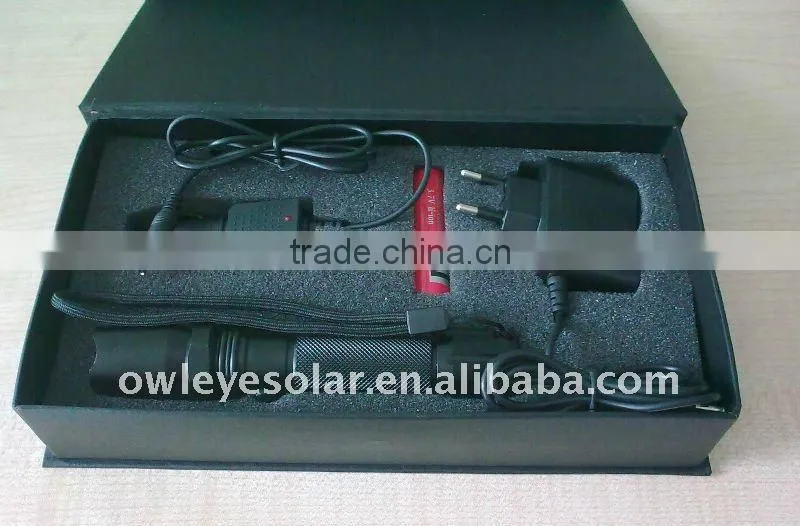 Rechargeable LED flashlight