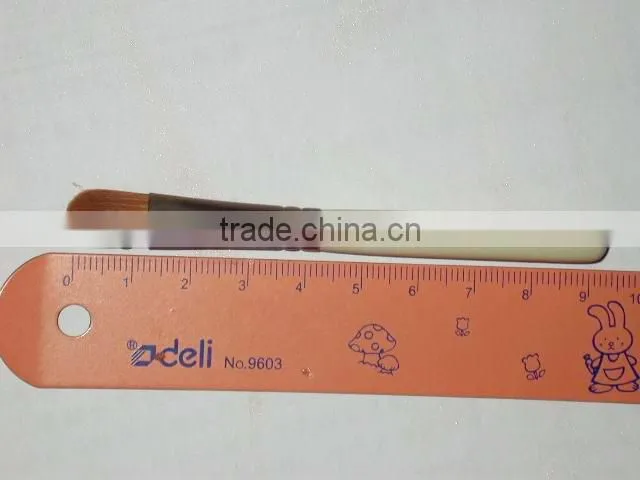 2014 top quality hot selling Nylon hair wood handle make up eyeshadow brush