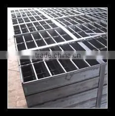 Steel Material galvanized metal grid panel with low price