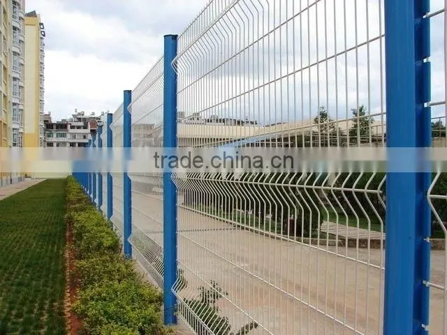 PVC coated welded wire mesh fence