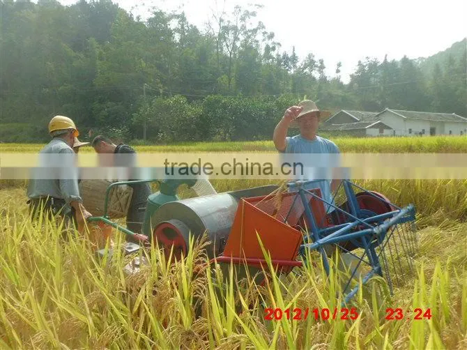 Multifunctional mini combine harvester