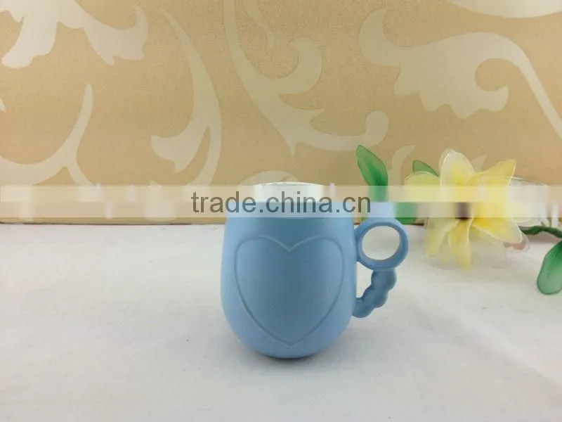 heart shaped embossed color glazed ceramic gift mug cup