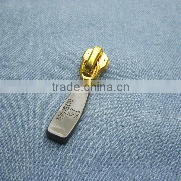 zipper pulls custom