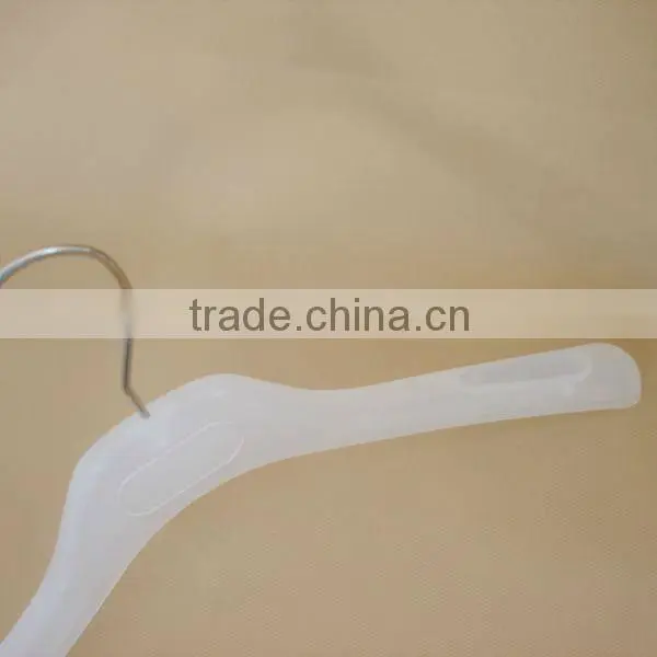 PL-167 anti slip plastic transparent hanger