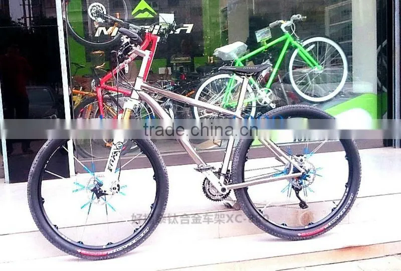 Titanium bike frame and titanium alloy bar handbar