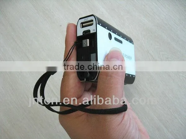 Two-in-one cable + Dual output +Diamond +5600mah POWER BANK