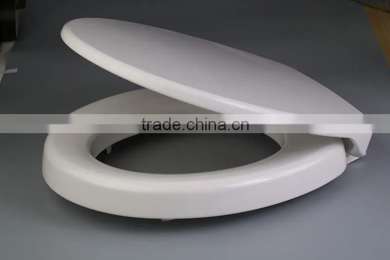 Urea toilet seats with high qualit, soft close mechanism,one button to release system