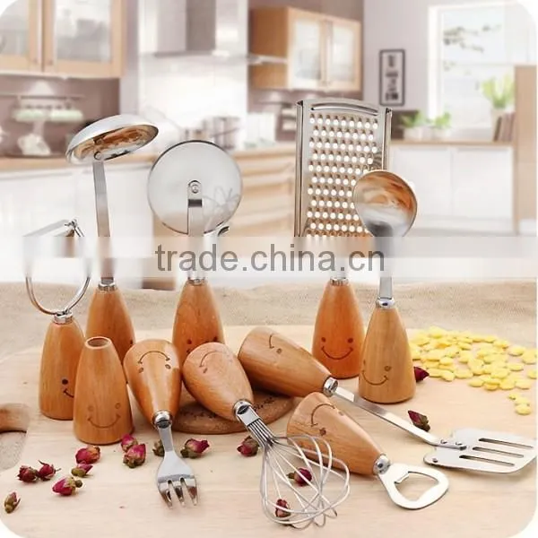 Hotsale Wooden handle stainless steel kitchen utensils stainless steel bottle opener
