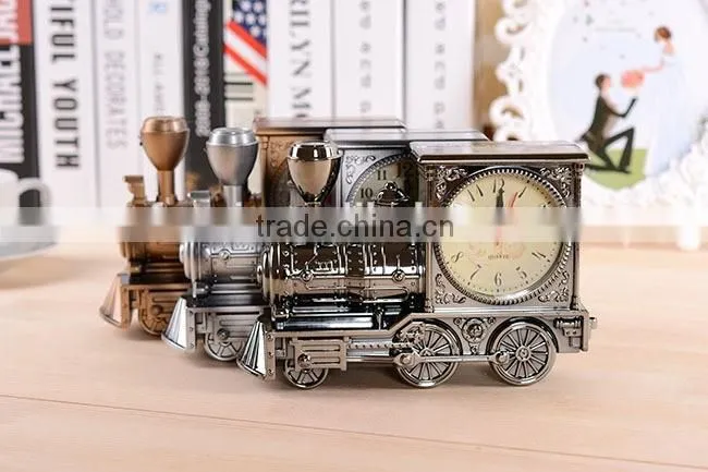 High Quality Train shape crystal small table clocks