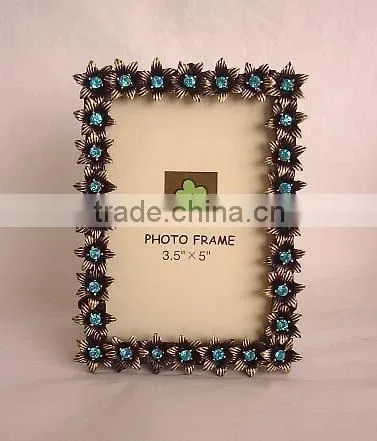 jewel in flower decorated metal zinc alloy photo frame for home decoration