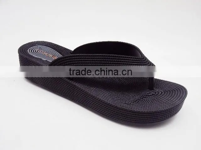 2016 New design cheap fashion slippers PVC women slippers