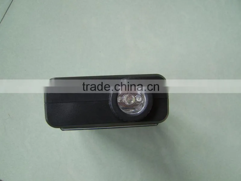 Hand rechargeable with flashlight radio
