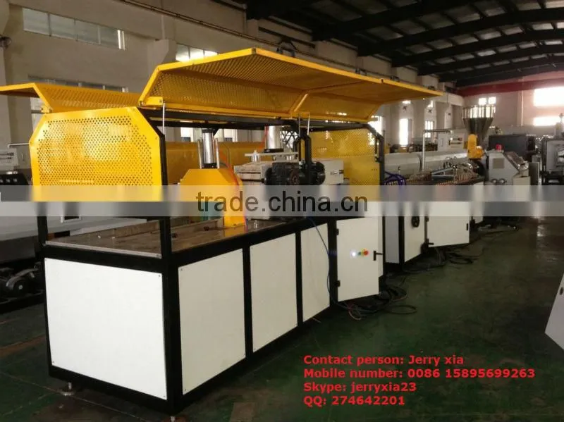 PVC ceiling extruding machine