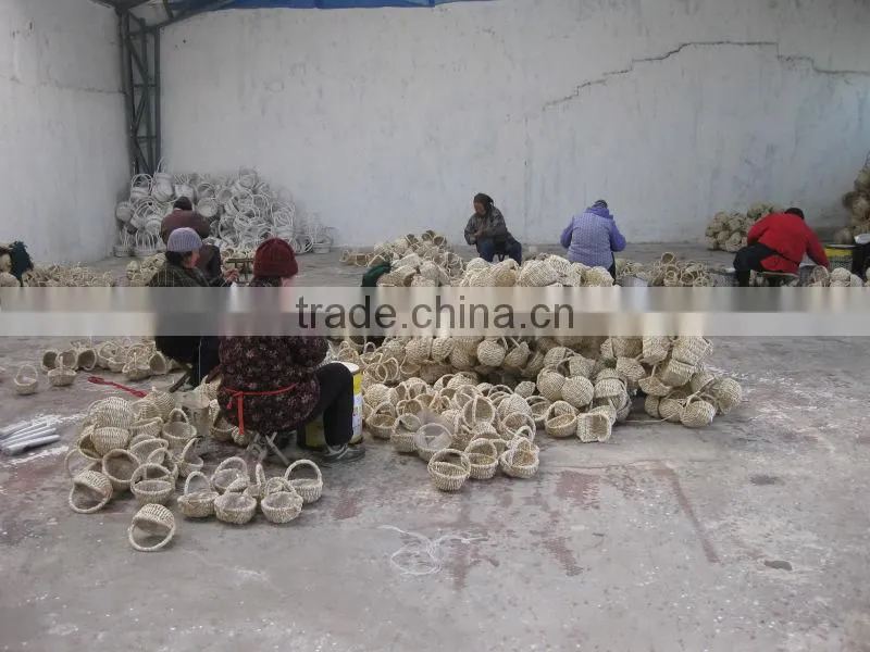 Unpeeled willow storage baskets with lining