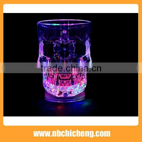 2015 popular led flash champagne glass cup with light lamp