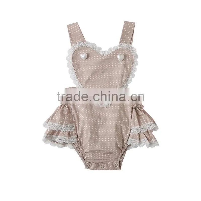 2017 hot sale baby romper with heart clothes