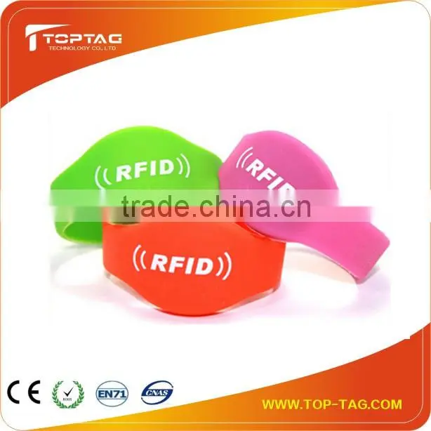 Factory Wholesale Price NFC Silicone Rfid Wristband for payment