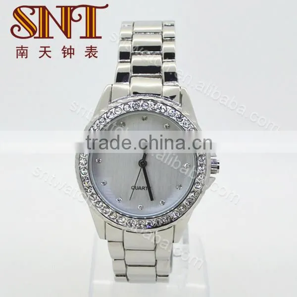 Fashionable watch decorated by crystals with quartz movement on sale
