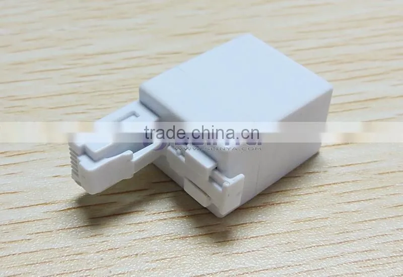 ELECTROVISION UK/US Adaptor RJ11 Plug to BT