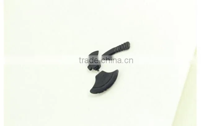 1 PC Creative Black Axe Hatchet Ear Stud Punk Style Men Women Piercing Stud Earring Fashion Jewelry
