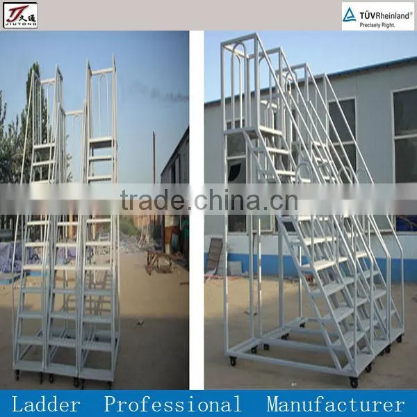 Climb ladder used in storage shelves