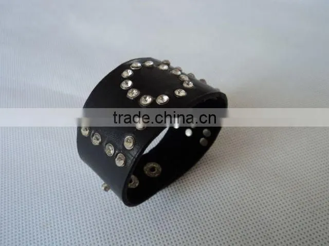 LOVE fashion leather wrap bracelet