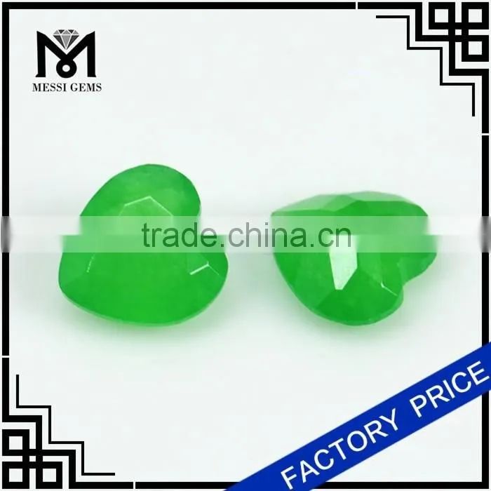 2015 Best Products Heart Shape Natural Color Malay Jade Stone