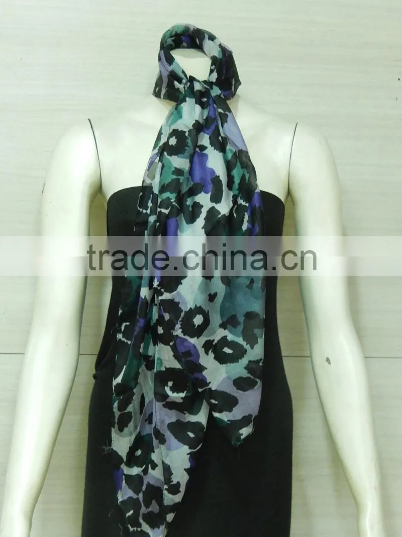 fashionable fancy printed silk scarf 90*90cm