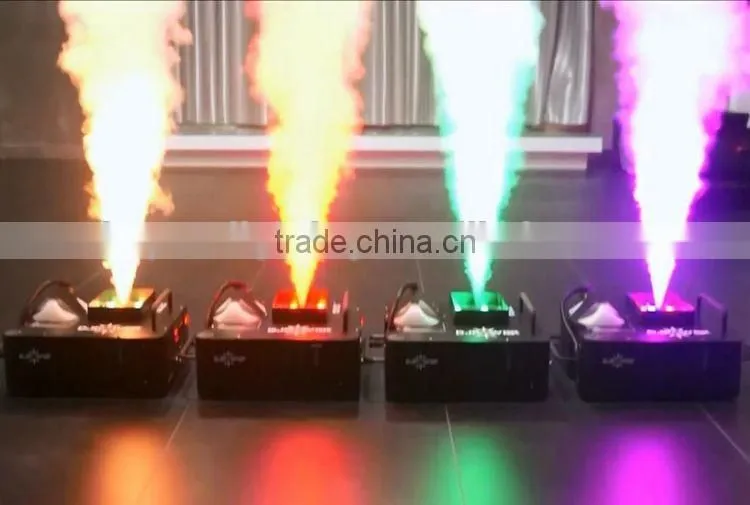 LCD Display DJ Geyser Geiser RGB CO2 Fog Cannon Pyro Vertical Upward 24x3W RGB 3IN1 LED Combination 1500W LED Fogger Machine