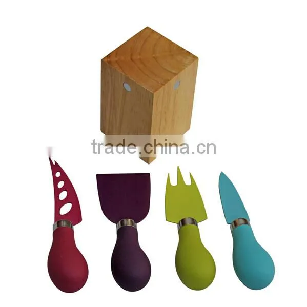 Wooden handle Cheese knife set with cutting board