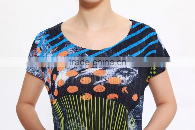 Wholesale chromatic wrinkle clothing slimming A-line dress for lady