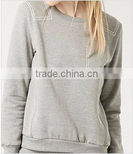 Sporty joggers cut with a slim leg contrast stitch detail to the sides and back pocket