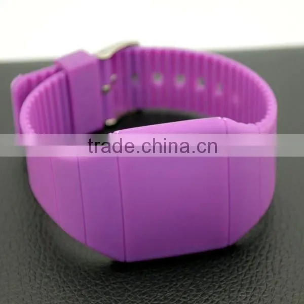 Hot selling vogue LED silicone bracelet watch china alibaba
