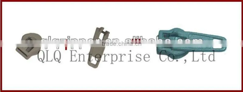 Assembly Machine for assembling Pin lock Zipper Slider Body Pullers