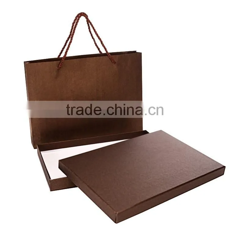 Custom Cardboard Paper Gift Packaging Box/Shipping Box. For Clothing.