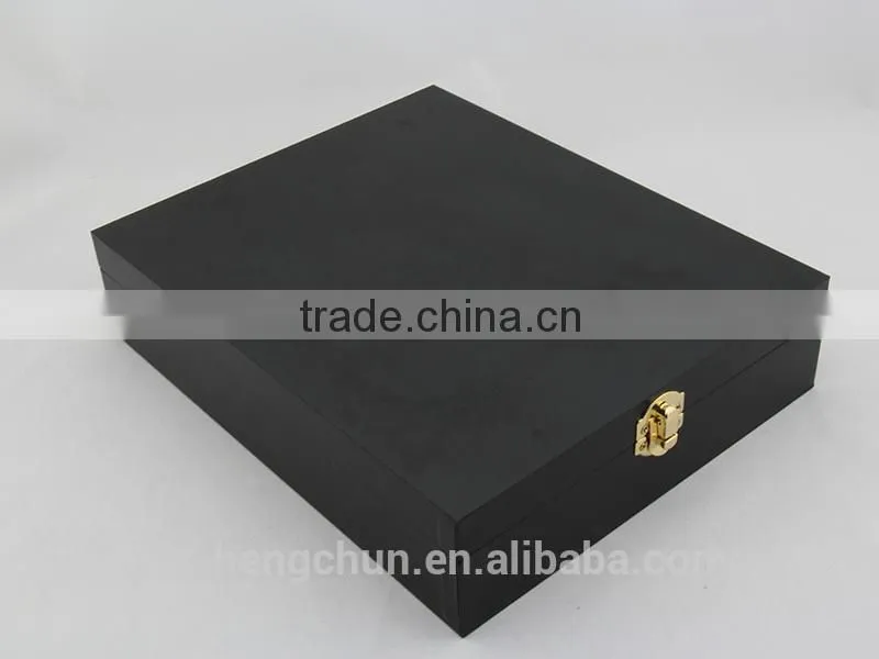 High-end elegant wooden jewelry box