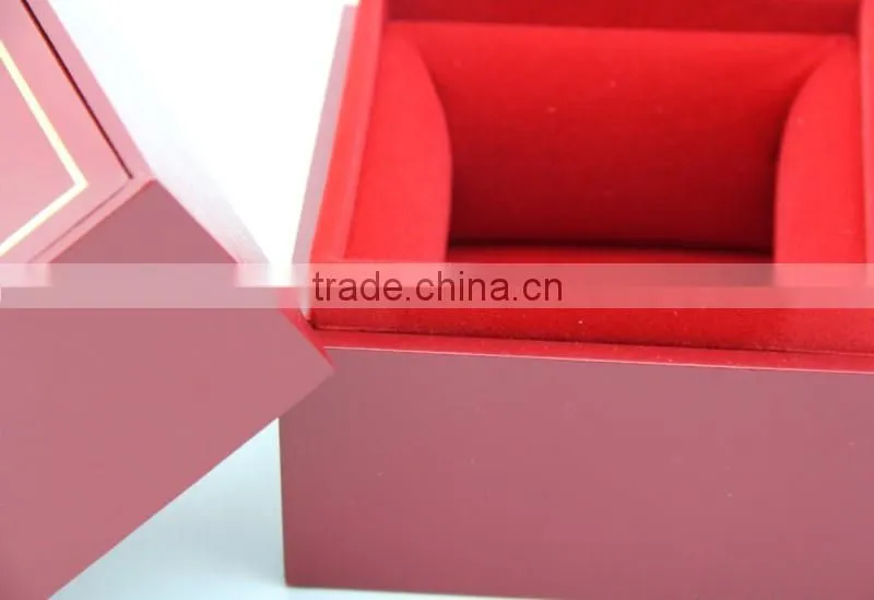 High quality square packaging box with custom gold stamping Logo and soft pad