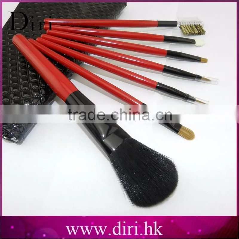 New Design Low Price Makeup Brushes